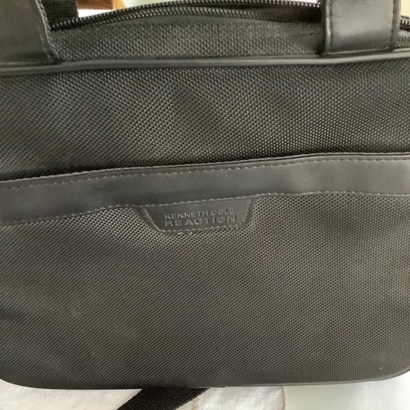 NWOT Kenneth Cole Notebook bag - Picture 3 of 4